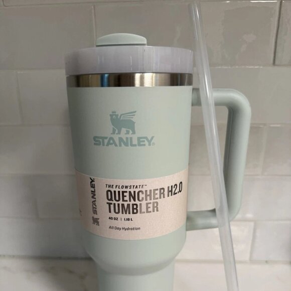 Stanley 2.0 Quencher Tumbler - Picture 2 of 14